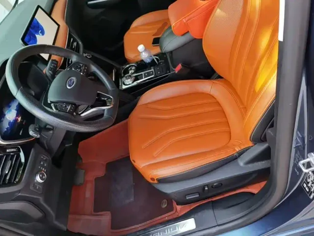 Ford Escape — Фото автомобиля 14