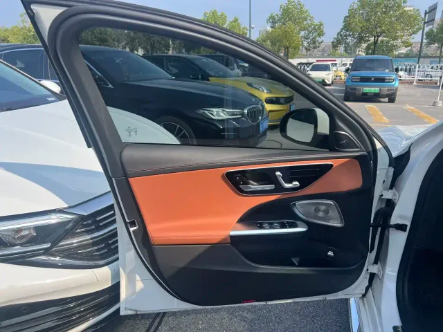 Mercedes-Benz C-Class — Фото автомобиля 13