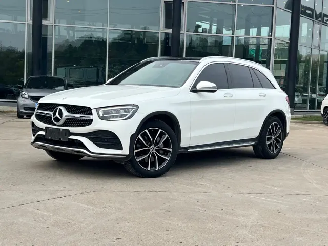 Фотография автомобиля — Mercedes-Benz GLC-Class