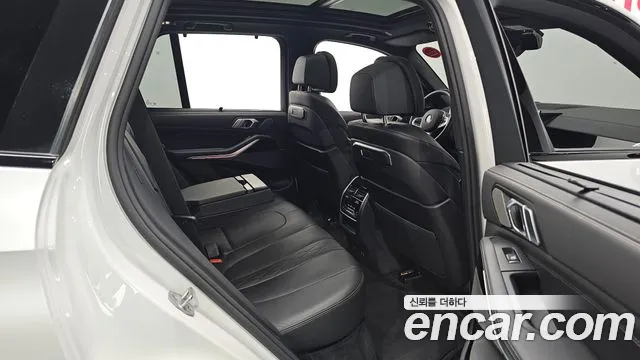 BMW X5 xDrive 40i M Sport — Фото автомобиля 22