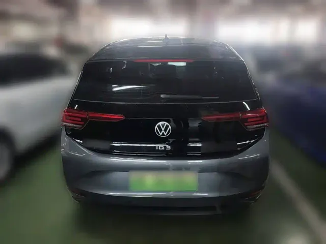Volkswagen ID.3 — Фото автомобиля 3
