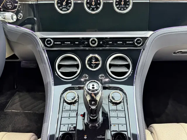 Bentley Continental — Фото автомобиля 8