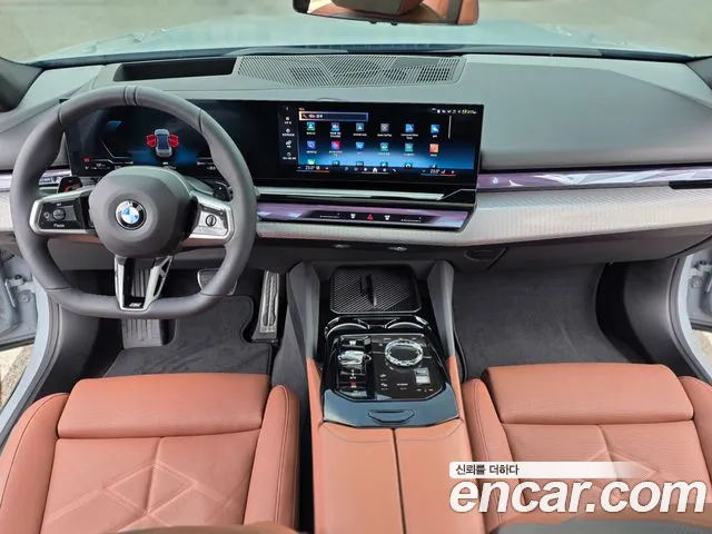 BMW 5 Series G60 — Фото автомобиля 7