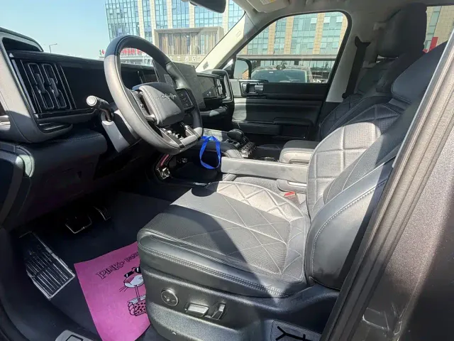 BYD FangChengBao Leopard 5 — Фото автомобиля 8