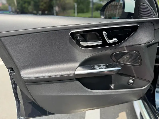 Mercedes-Benz C-Class — Фото автомобиля 9