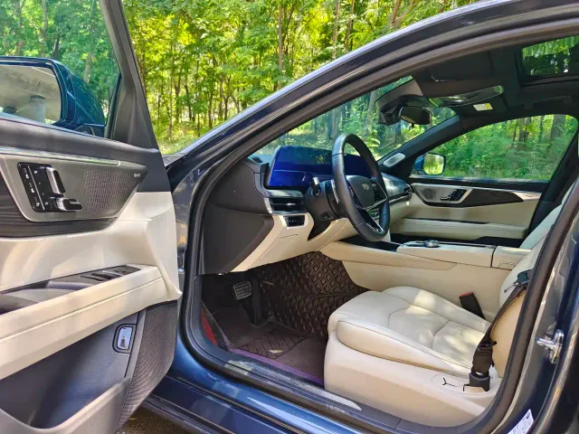Cadillac CT6 — Фото автомобиля 8