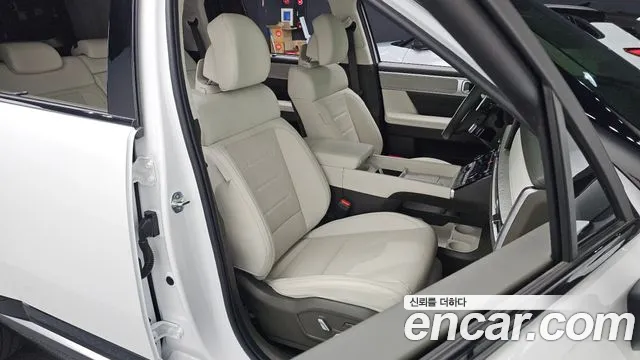 Hyundai Santafe Santa Fe (MX5) Бензин 2.5T 2WD — Фото автомобиля 4