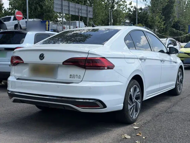 Volkswagen Bora — Фото автомобиля 13