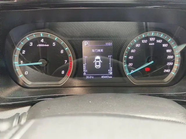 Changan Oushang X5 — Фото автомобиля 4