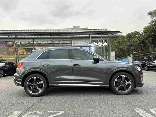 Audi Q3 — Фото автомобиля 3