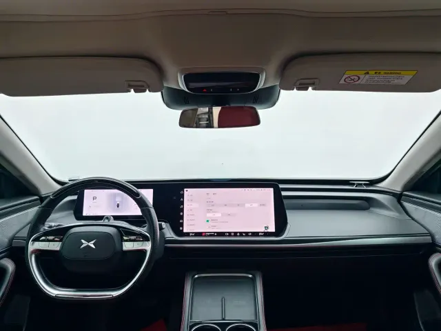 Xpeng P7 — Фото автомобиля 4