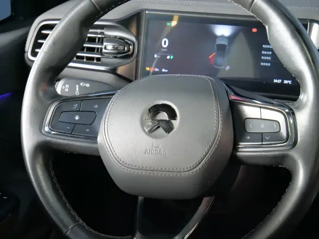 Nio EC6 — Фото автомобиля 15