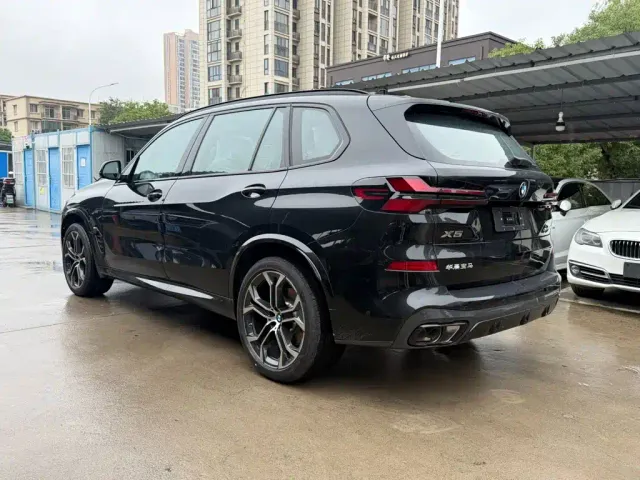 BMW X5 — Фото автомобиля 7