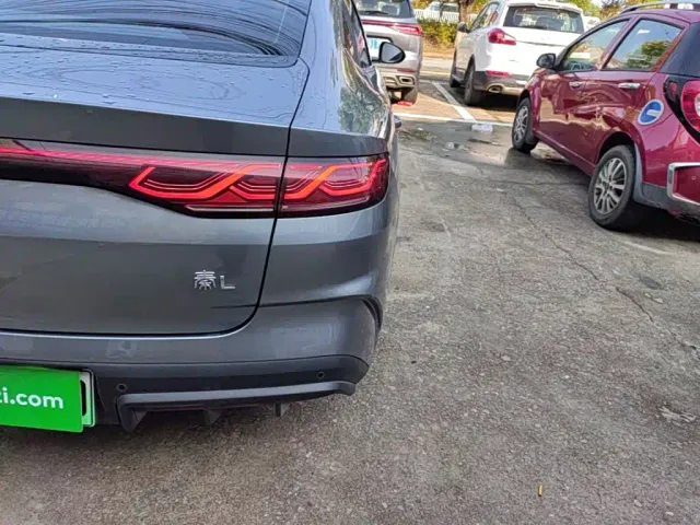 BYD Qin L — Фото автомобиля 7