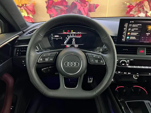 Audi A4L — Фото автомобиля 7