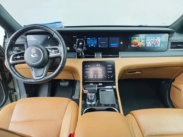 Li Auto ONE — Фото автомобиля 14