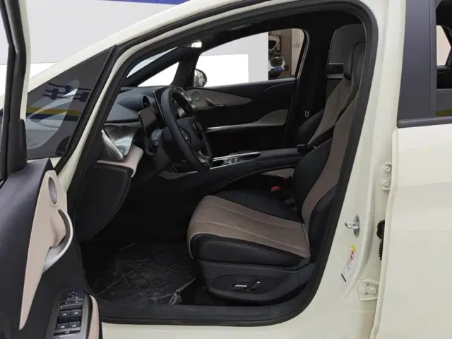 BYD Dolphin — Фото автомобиля 9