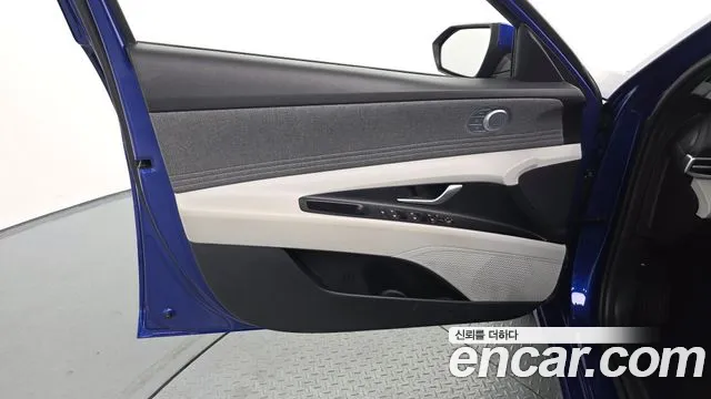 Hyundai Avante CN7 — Фото автомобиля 13