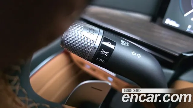 Genesis GV80 2.5T Бензин AWD — Фото автомобиля 24