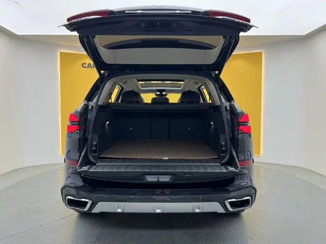 BMW X5 — Фото автомобиля 12