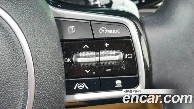 Kia Carnival Generation 4 — Фото автомобиля 17