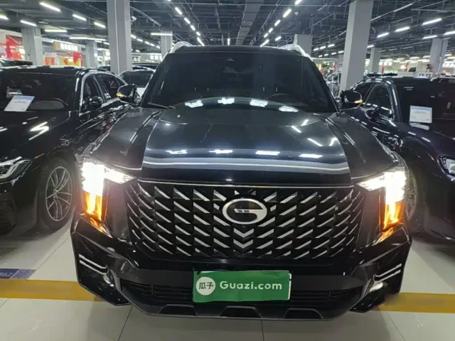 GAC Trumpchi GS8 — Фото автомобиля 2