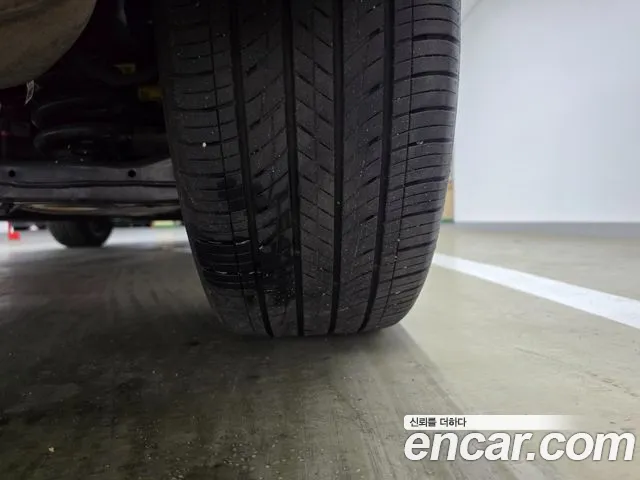 Hyundai Santafe — Фото автомобиля 24