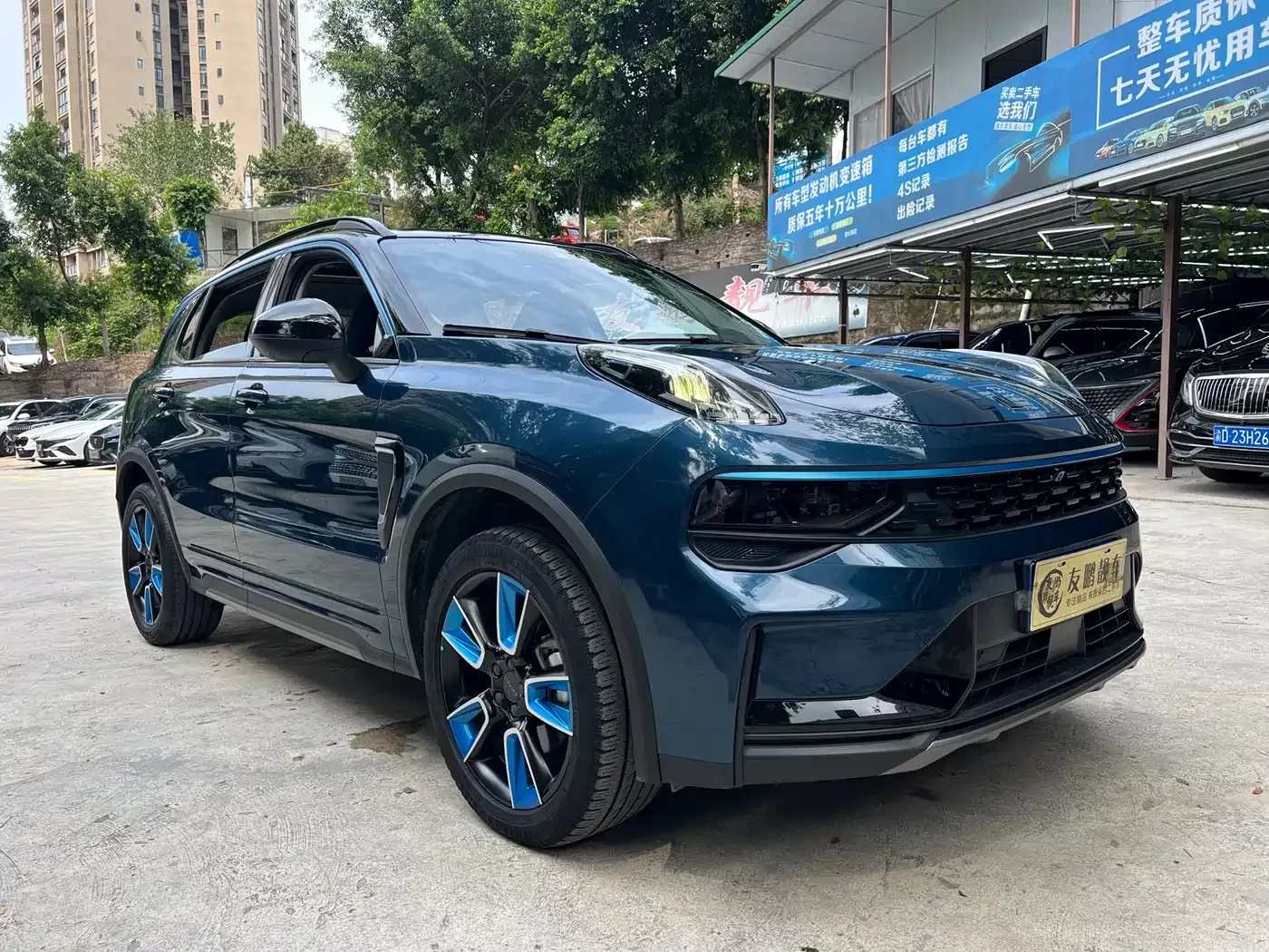 Lynk & Co Lynk & Co 01 2021 2.0TD 2WD Shine Pro — Фото автомобиля 3