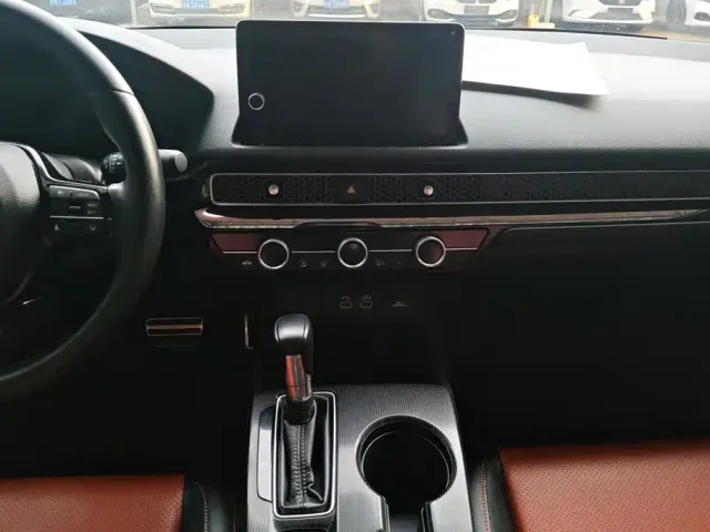 Honda Civic 2022 240TURBO CVT Sport Edition — Фото автомобиля 13