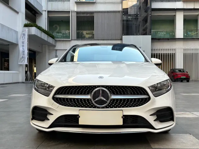 Mercedes-Benz A-Class — Фото автомобиля 2