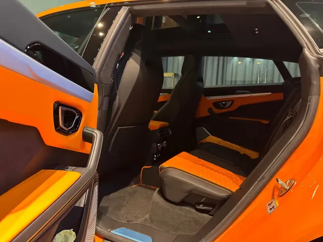 Lamborghini Urus — Фото автомобиля 7
