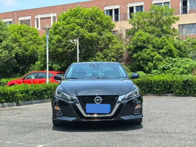 Nissan Teana — Фото автомобиля 2