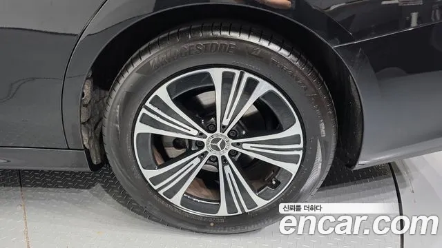 Mercedes-Benz E-Class W214 — Фото автомобиля 21