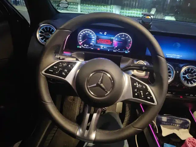 Mercedes-Benz GLB-Class — Фото автомобиля 15