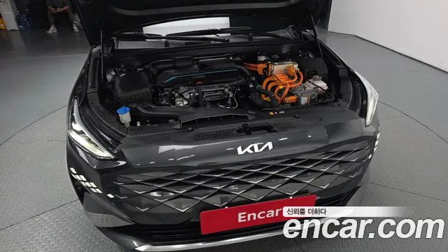 Kia K8 Hybrid — Фото автомобиля 9