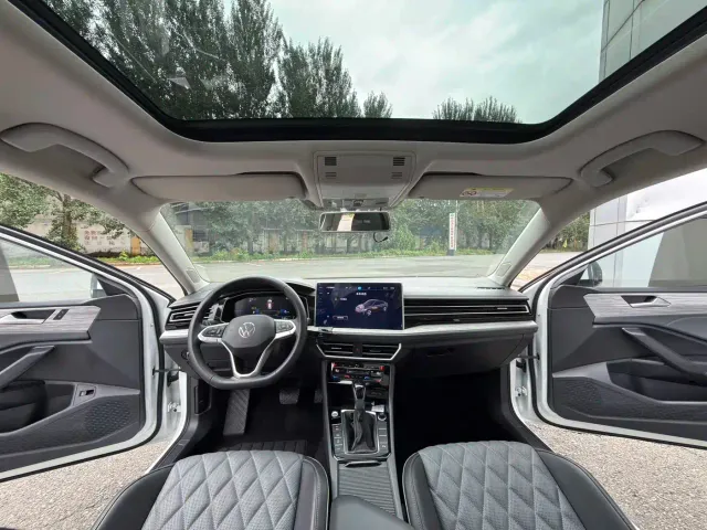 Volkswagen Sagitar — Фото автомобиля 10