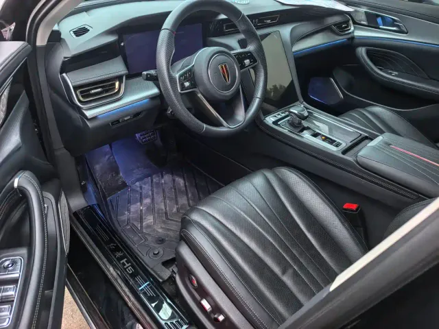 Hongqi H5 — Фото автомобиля 4