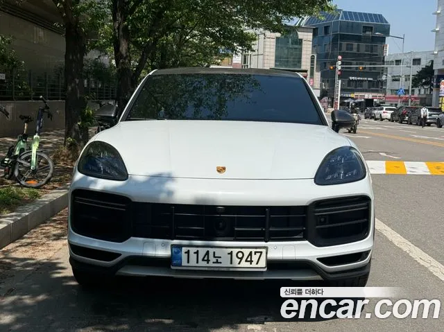Porsche Cayenne — Фото автомобиля 2