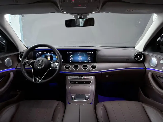 Mercedes-Benz E-Class — Фото автомобиля 9
