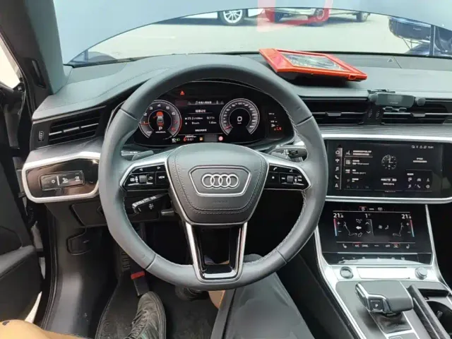 Audi A6L — Фото автомобиля 10