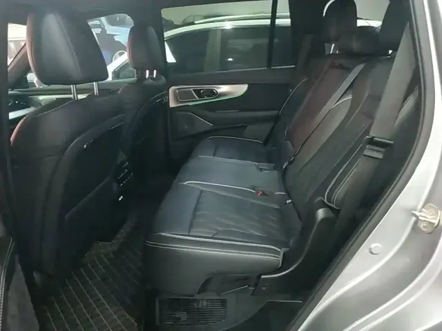 GAC Trumpchi GS8 — Фото автомобиля 16