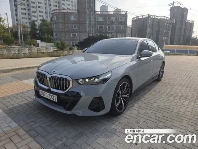 Фотография автомобиля — BMW 5 Series G60
