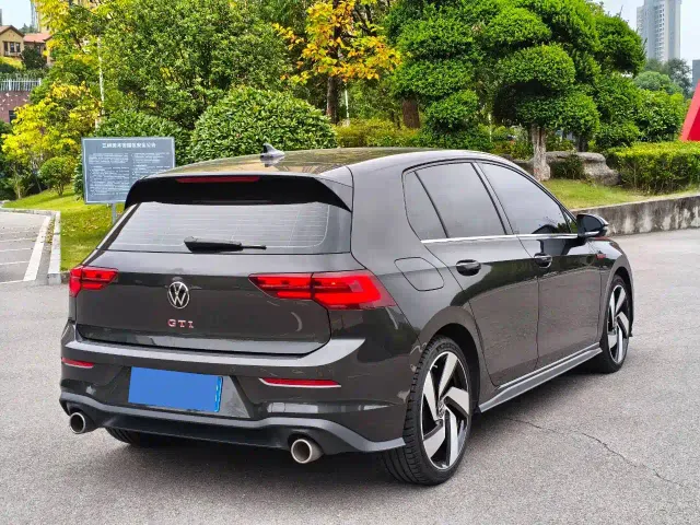 Volkswagen Golf GTI — Фото автомобиля 16