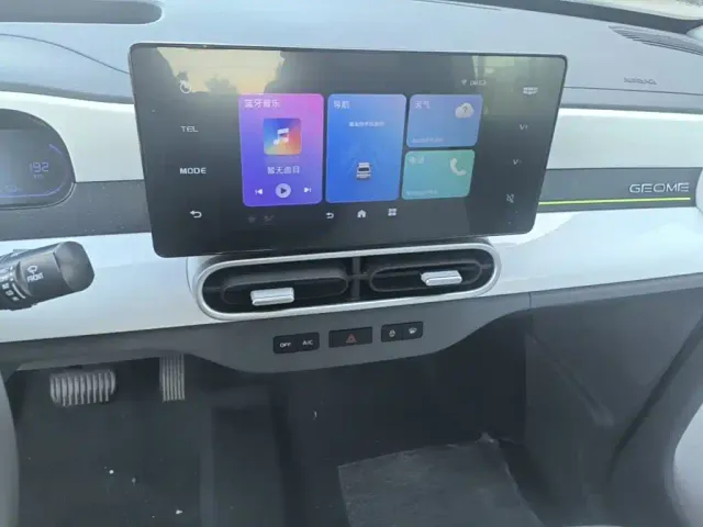 Geely Panda — Фото автомобиля 12