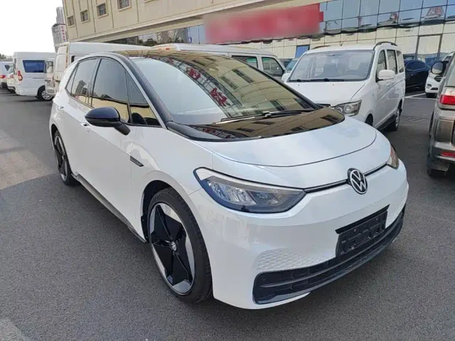 Volkswagen ID.3 — Фото автомобиля 3