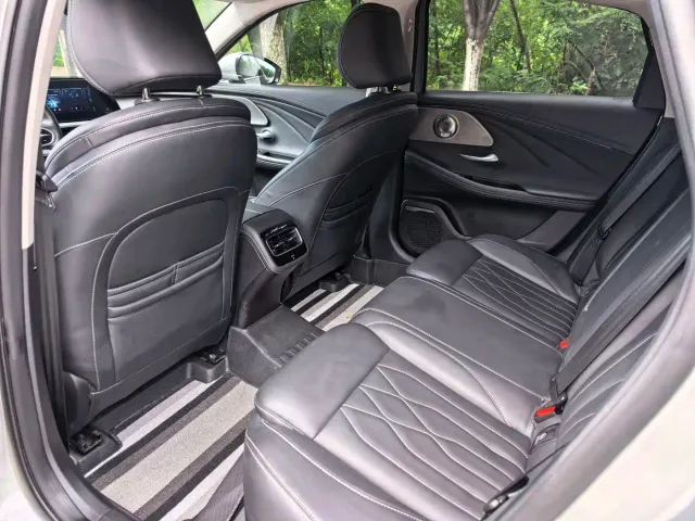 Chery Arrizo 8 — Фото автомобиля 9