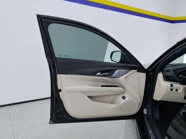 Cadillac CT4 — Фото автомобиля 7
