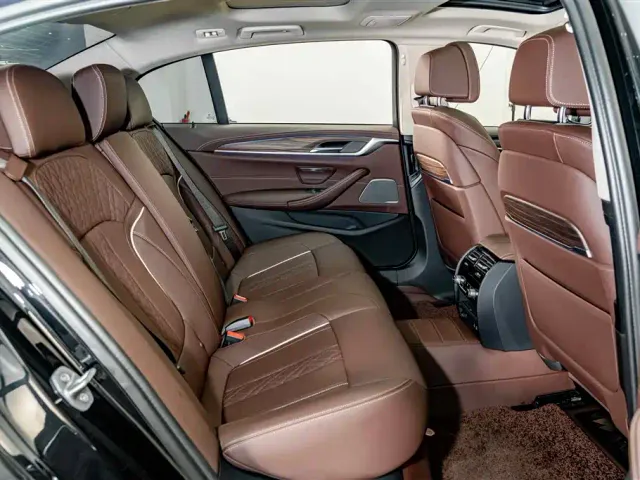 BMW 5 Series — Фото автомобиля 20
