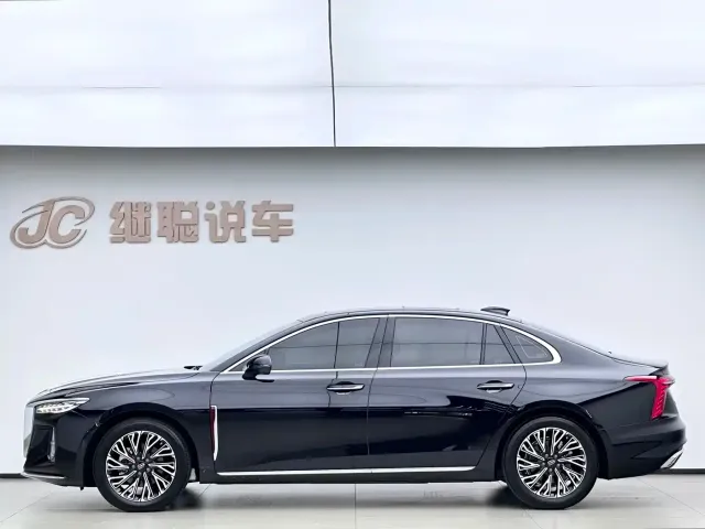 Hongqi Hongqi H5 2024 2.0T Automatic Smart Connect Flag Smooth Edition — Фото автомобиля 4