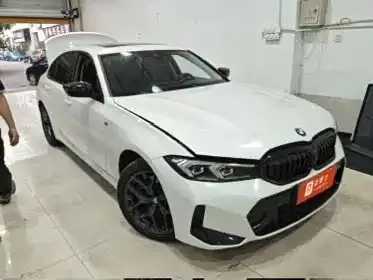 BMW 3 Series — Фото автомобиля 2